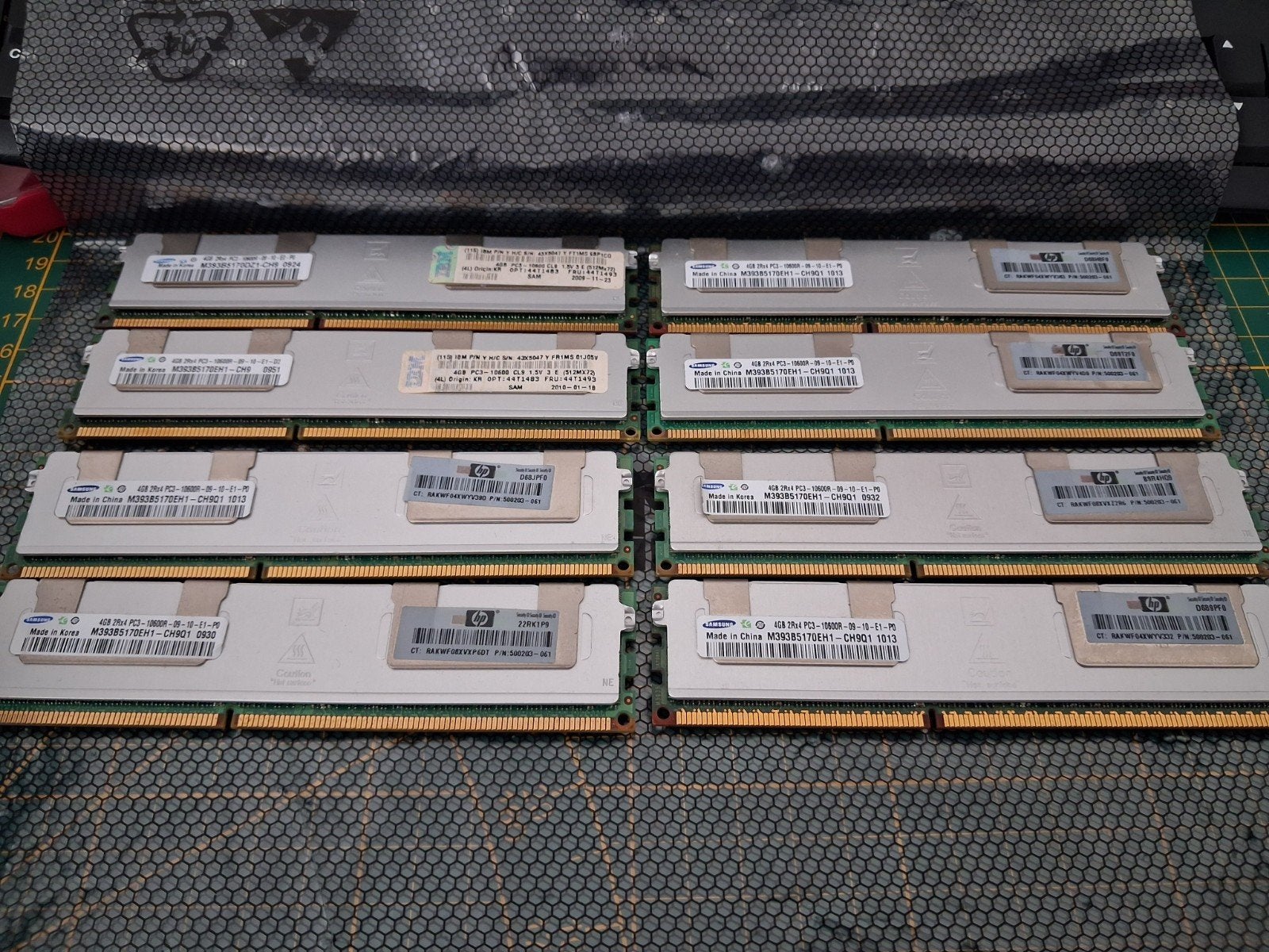 8x Samsung 4GB DDR3 RDIMM PC3-10600R voor Server, Computers en Software, Gebruikt, Server, DDR3, Ophalen of Verzenden