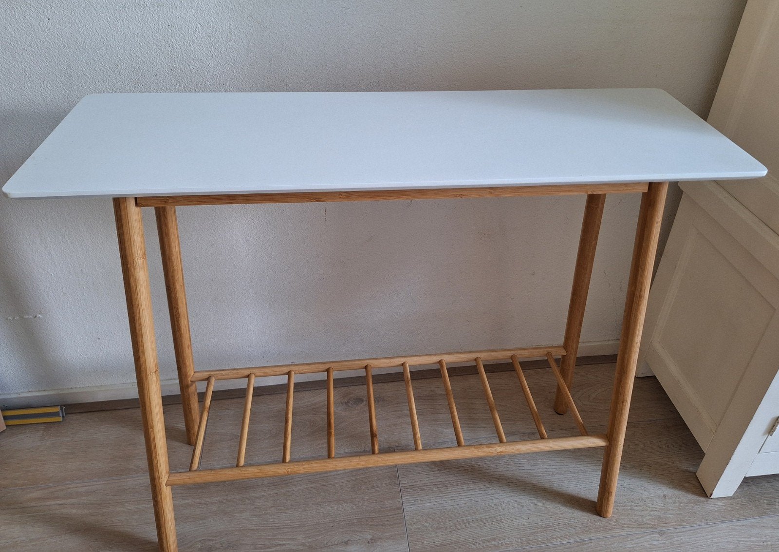 Scandinavische sidetabele/ wandtafel, Huis en Inrichting, Tafels | Sidetables, Ophalen, 50 tot 100 cm, Zo goed als nieuw, 25 tot 50 cm