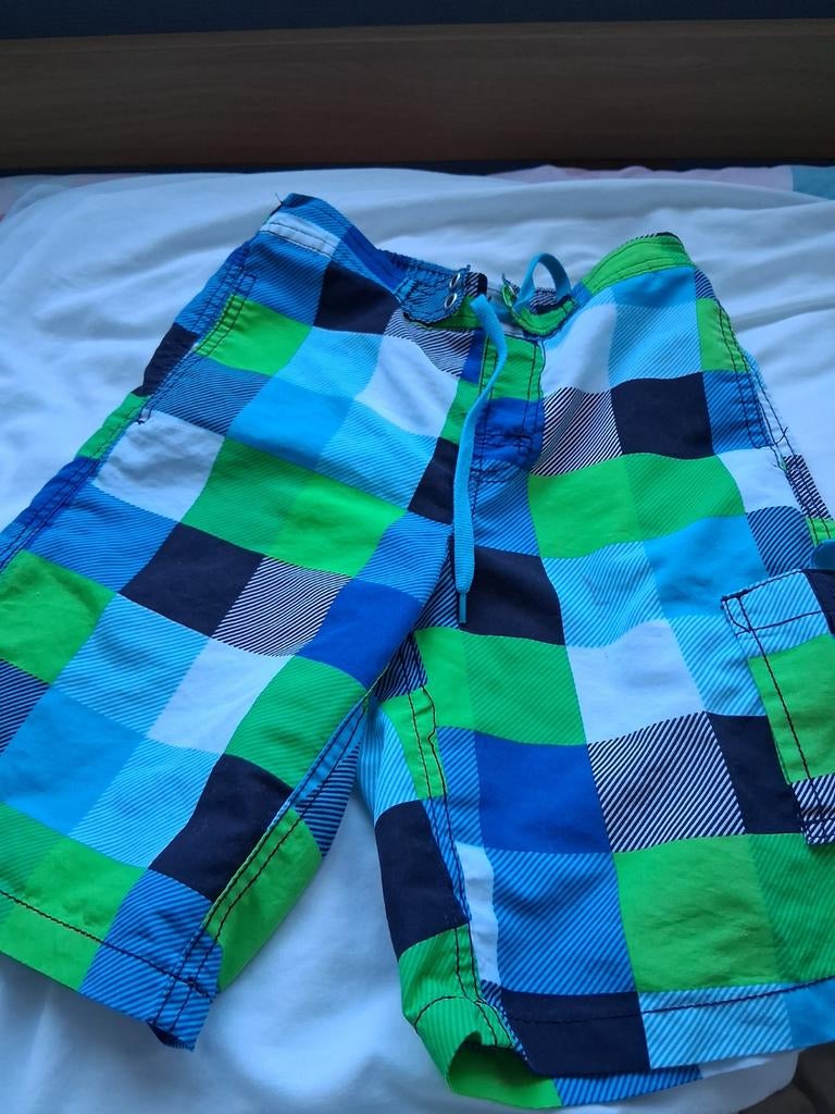 Zwembroek 1 euro per stuk, Kinderen en Baby's, Ophalen of Verzenden, Jongen, Sport- of Zwemkleding