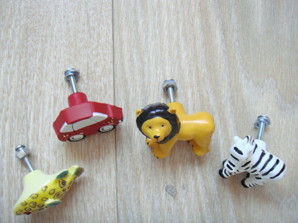 Leuke knoppen lade: zebra, auto leeuw vis vlinder, vliegtuig, Ophalen of Verzenden, Zo goed als nieuw, Overige typen