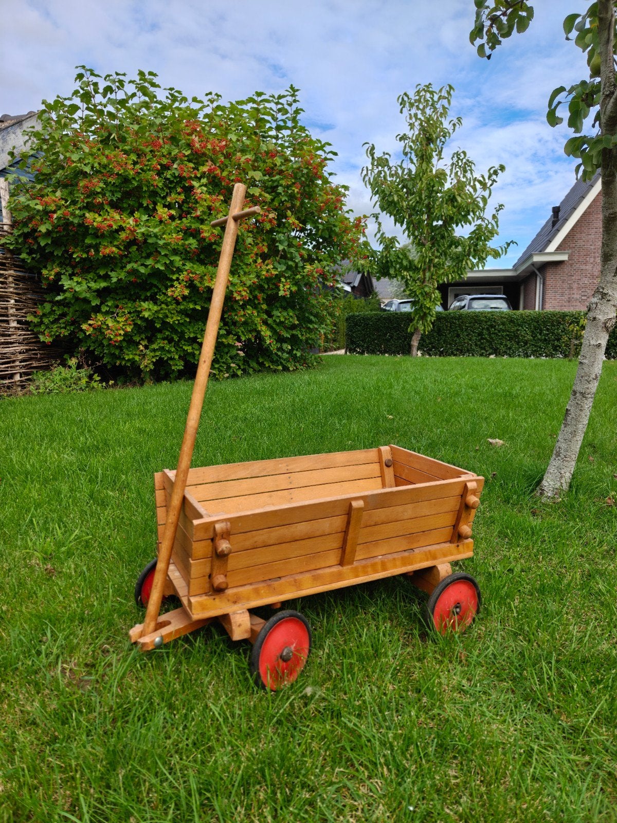 Prachtige Vintage Houten trekkar – Klassieke Uitstraling, Ophalen
