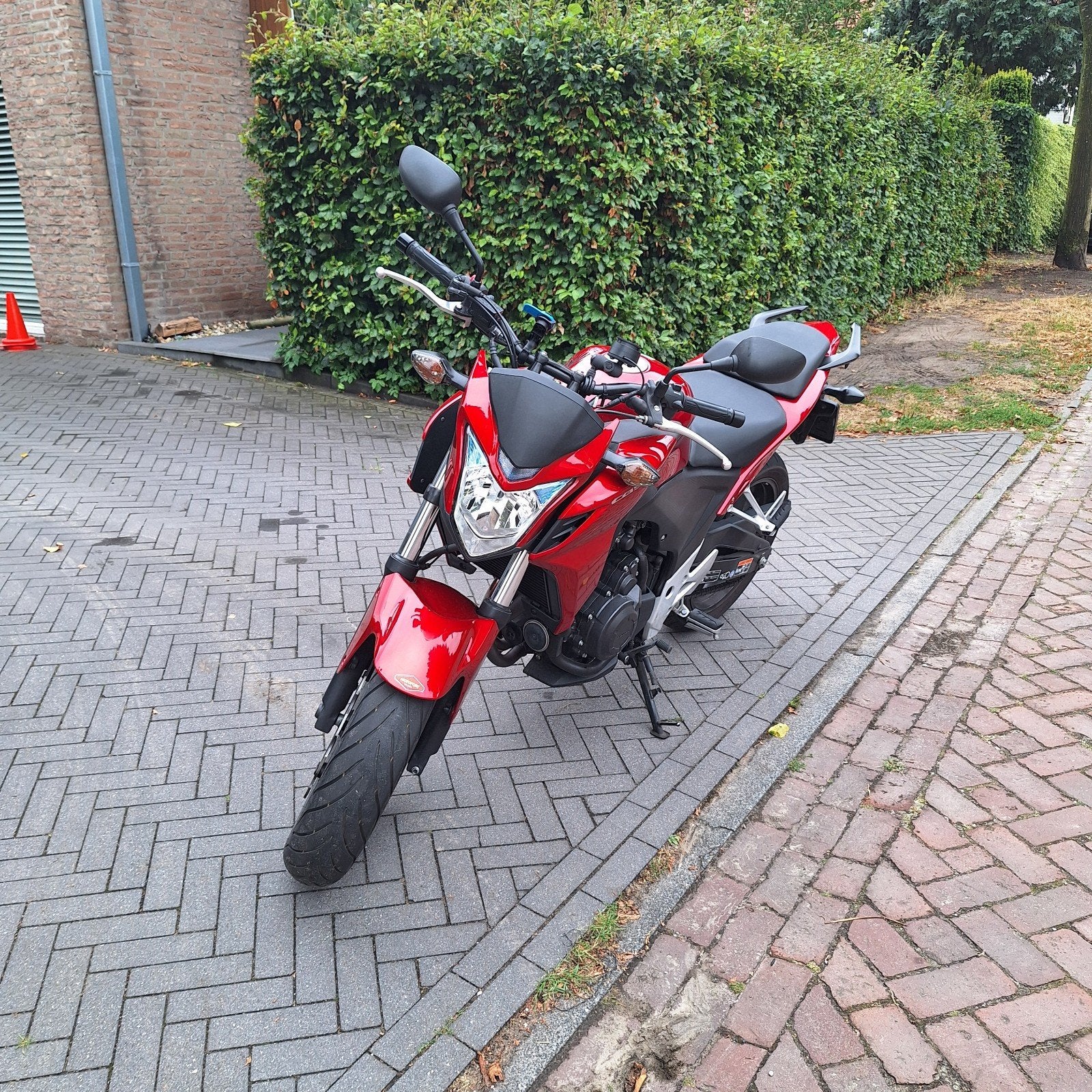 Honda CB500FA - 2013 - Nette staat, Akrapovic uitlaat, 2 cilinders, Gebruikt, Particulier, Meer dan 35 kW
