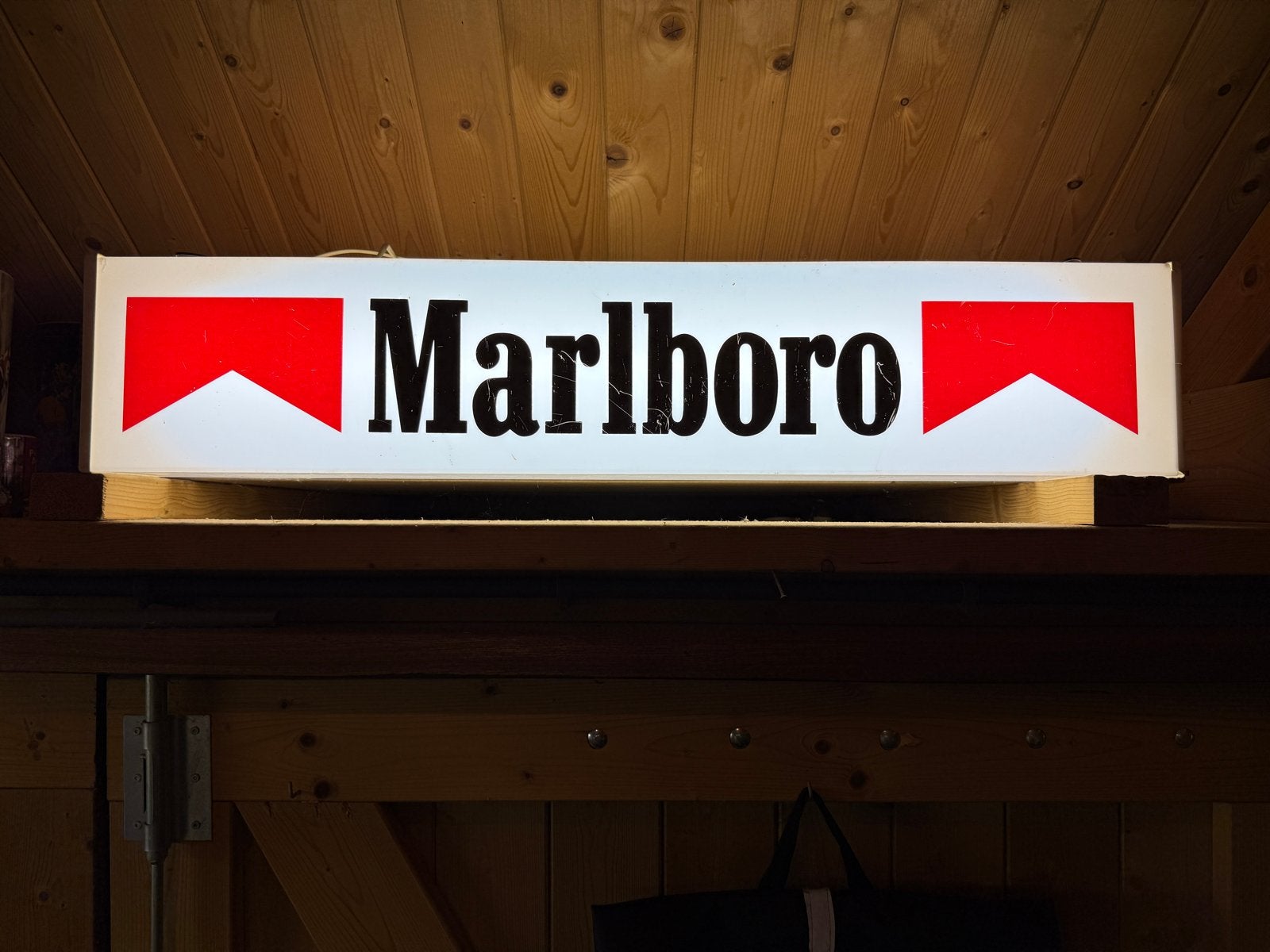 Marlboro vintage Lichtreclame - 100 cm breed, Ophalen of Verzenden, Gebruikt, Lichtbak of (neon) lamp