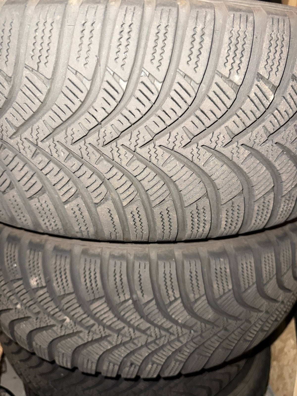 Winterbanden met velgen - Renault Clio, Ophalen, Gebruikt, Banden en Velgen, Overige maten