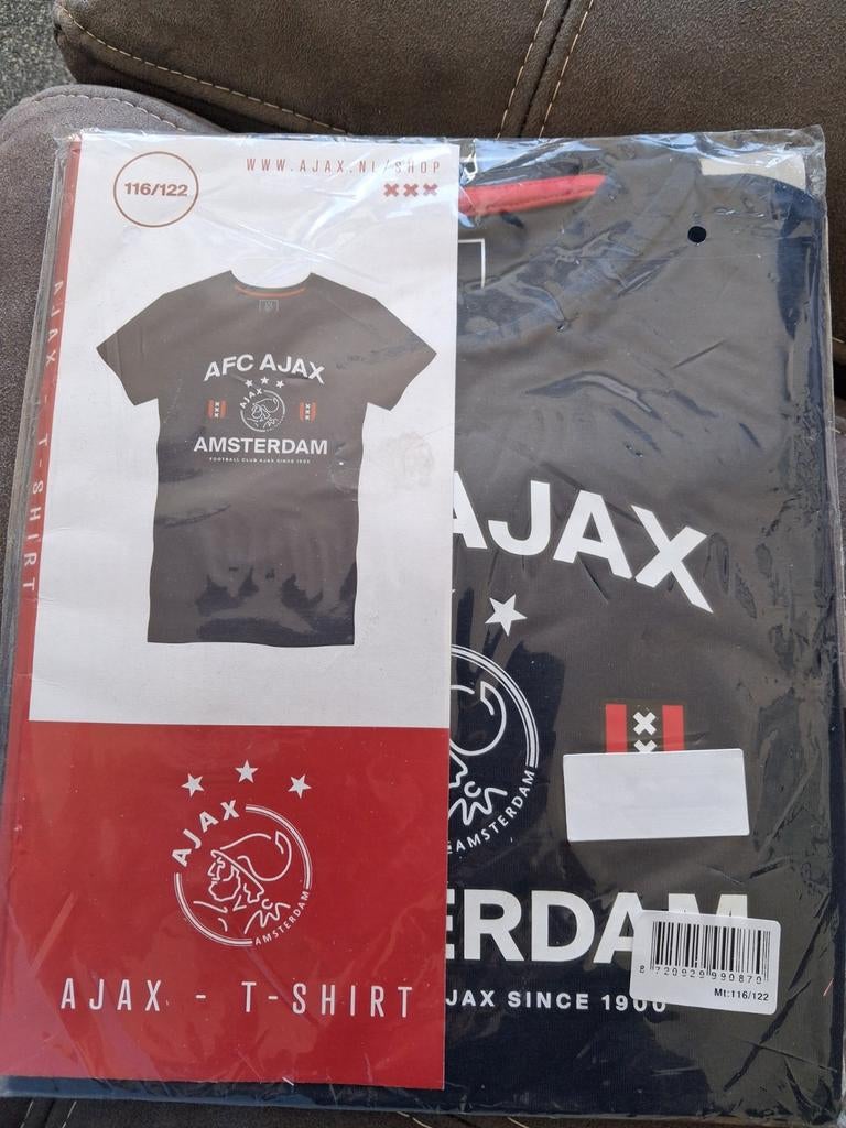AJAX. T-SHIRT  116 / 122.  NIEUW...8 EURO, Maat XS of kleiner, Ophalen of Verzenden, Nieuw, Shirt