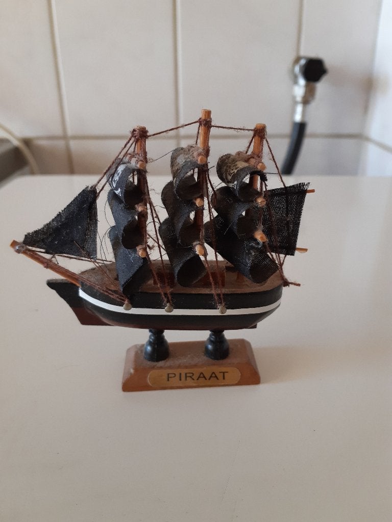 Miniatuur Piratenschip (Hout) - Leuk Maritiem Decoratie, Ophalen, Zo goed als nieuw, Zeilboot, Overige typen