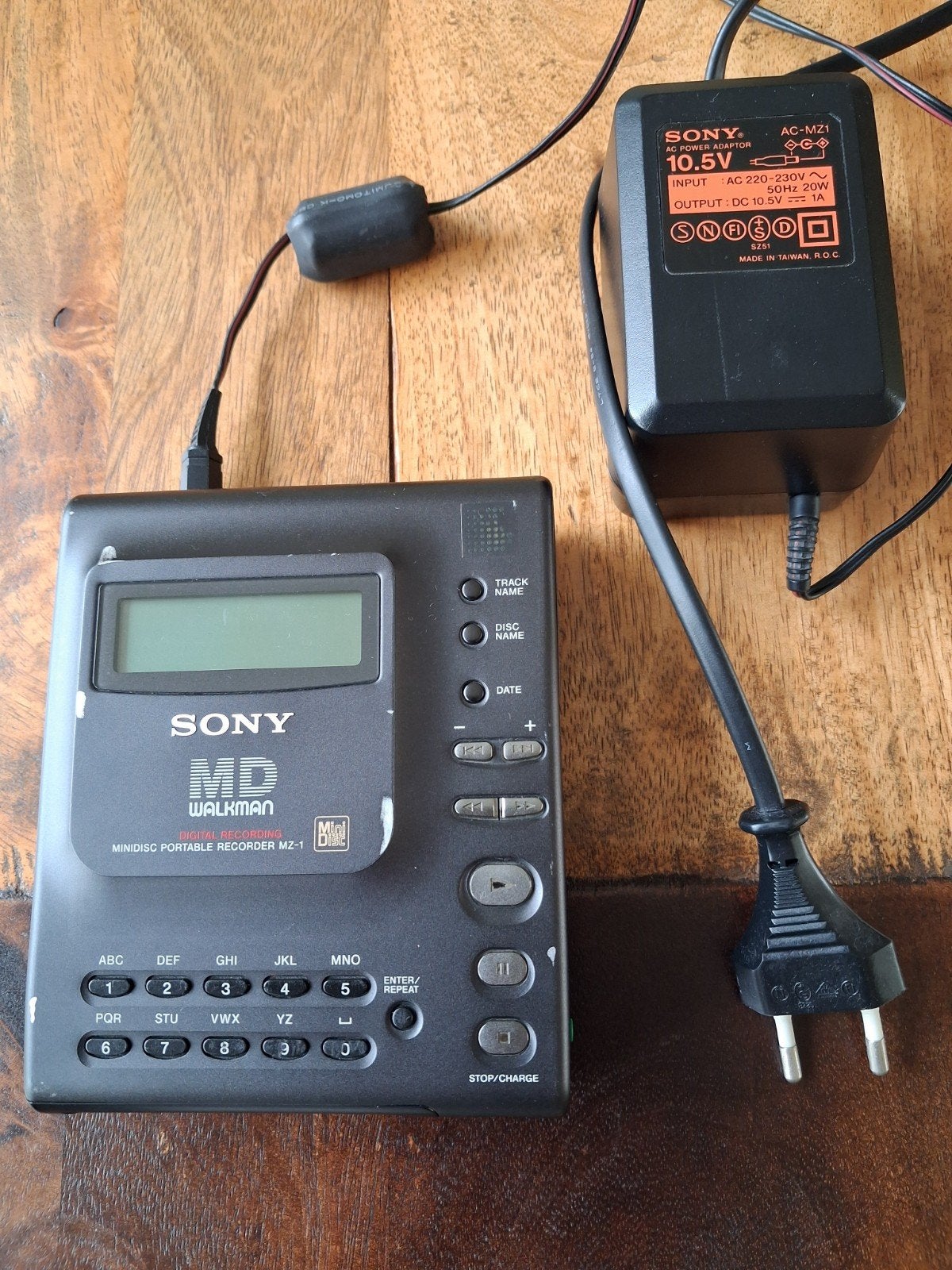 Sony MZ-1 MiniDisc Portable Recorder Walkman met adapter, Ophalen, Minidisc-recorder