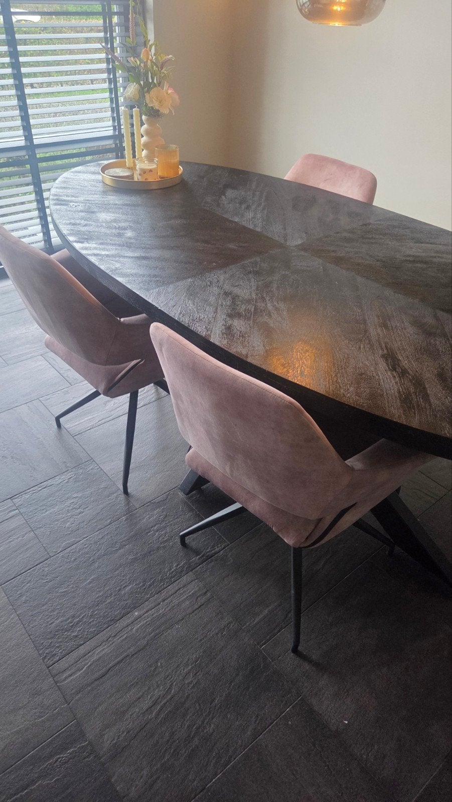 hotel chique ovale eettafel 220 cm met 6 beige stoelen, Huis en Inrichting, Modern, Elegant, hotelchique, 100 tot 150 cm, 200 cm of meer
