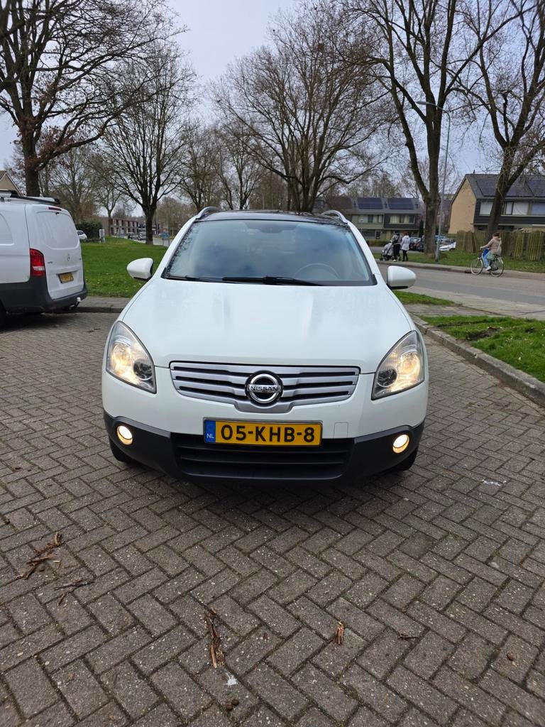 Nissan Qashqai 1.6 2WD My2010 2009 Wit, Auto's, Voorwielaandrijving, 4 cilinders, 7 stoelen, Wit