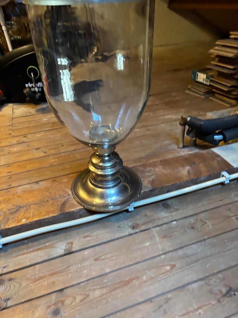 Grote vaas op voet, Overige kleuren, Ophalen of Verzenden, Minder dan 50 cm, Glas