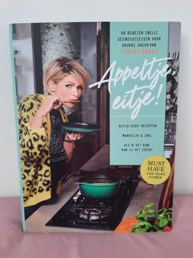 Appeltje, eitje! - Tooske Ragas Kookboek voor drukke gezin, Ophalen of Verzenden, Zo goed als nieuw, Tooske Ragas, Europa