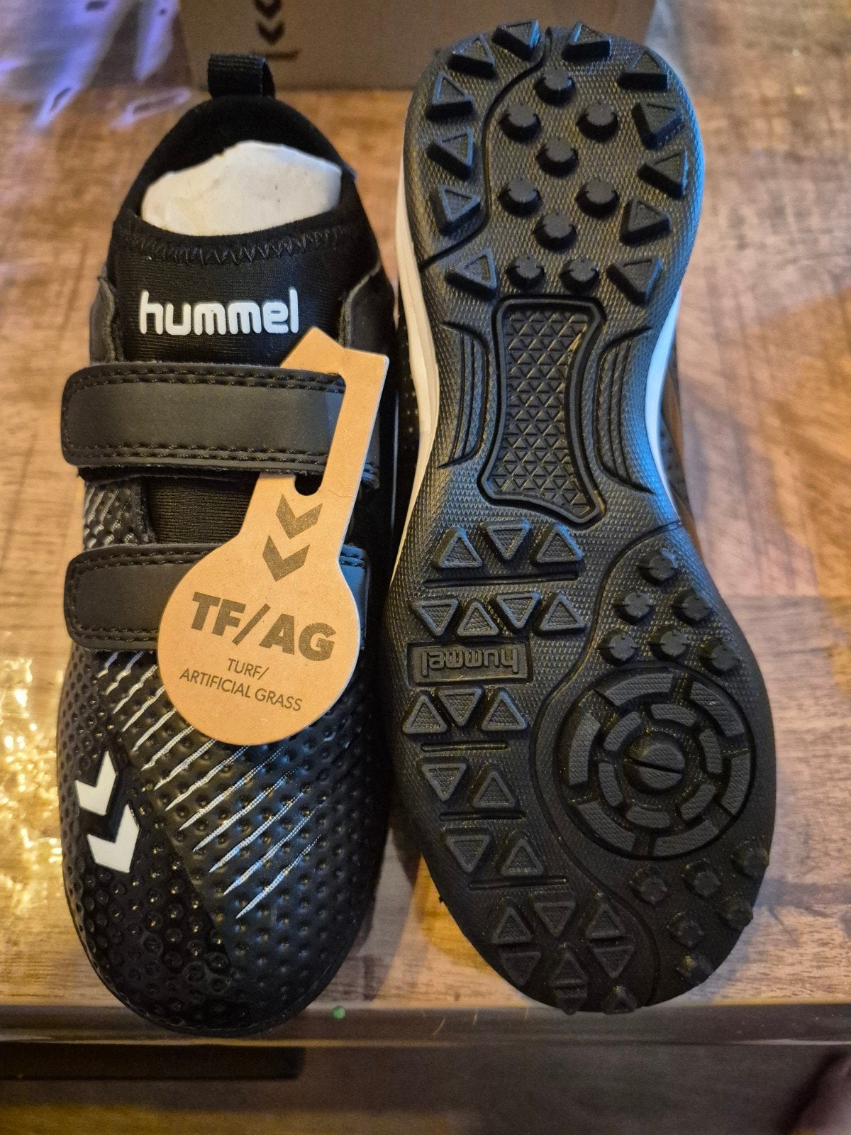 Nieuwe Hummel kunstgras schoenen maat 30, Ophalen of Verzenden, Nieuw, Schoenen