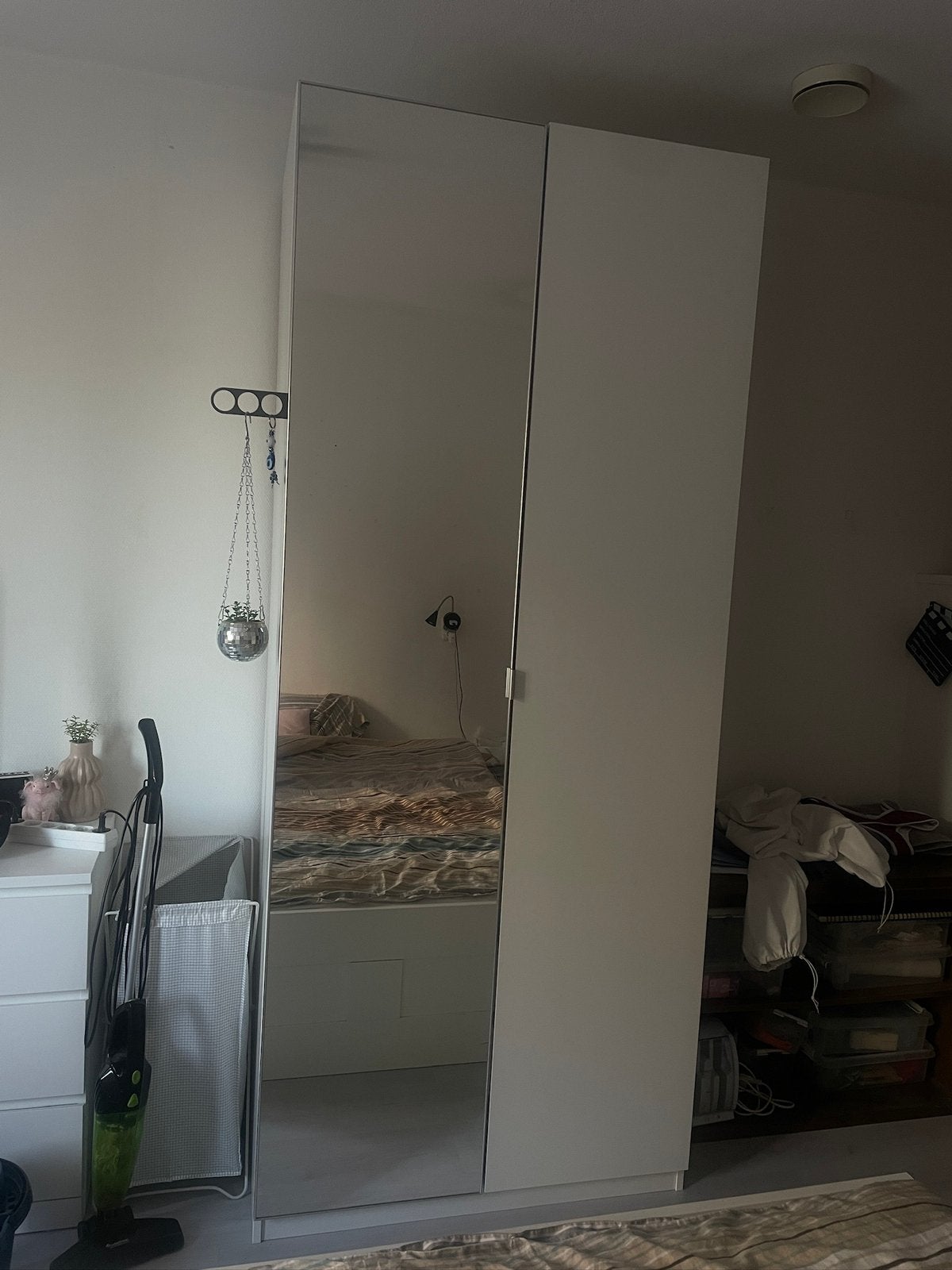 Ikea Pax, white with mirror door, 100 tot 150 cm, 200 cm of meer, Met klep(pen), Ophalen of Verzenden