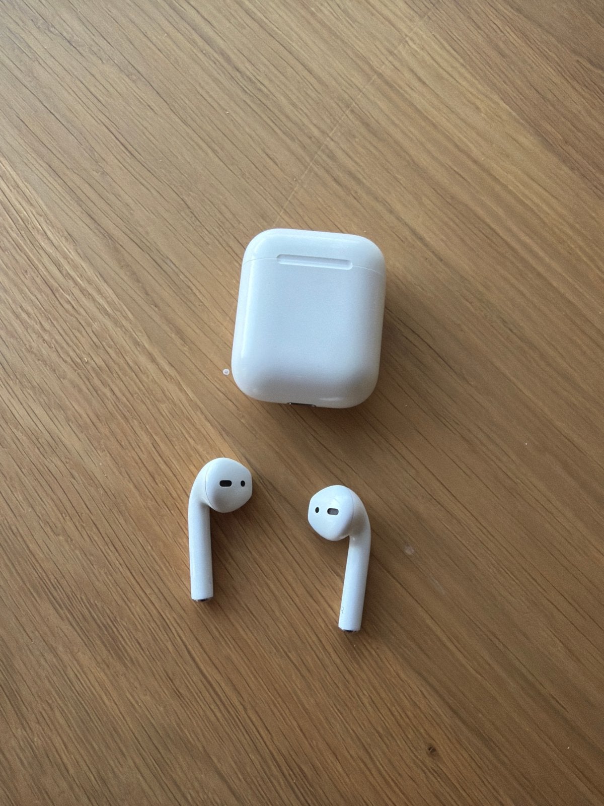 Apple AirPods 2e generatie met oplaadcase, Audio, Tv en Foto, Koptelefoons, In-ear, Gebruikt, Bluetooth, Ophalen of Verzenden