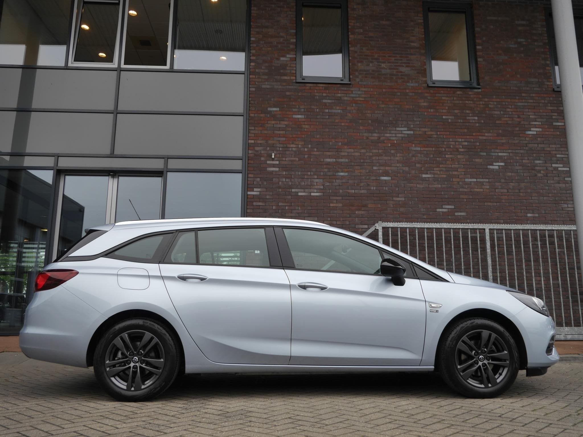 Opel Astra Sports Tourer 1.2 Edition 2020 130pk | Stoel en s, Voorwielaandrijving, 12 maanden, Stof, Origineel Nederlands
