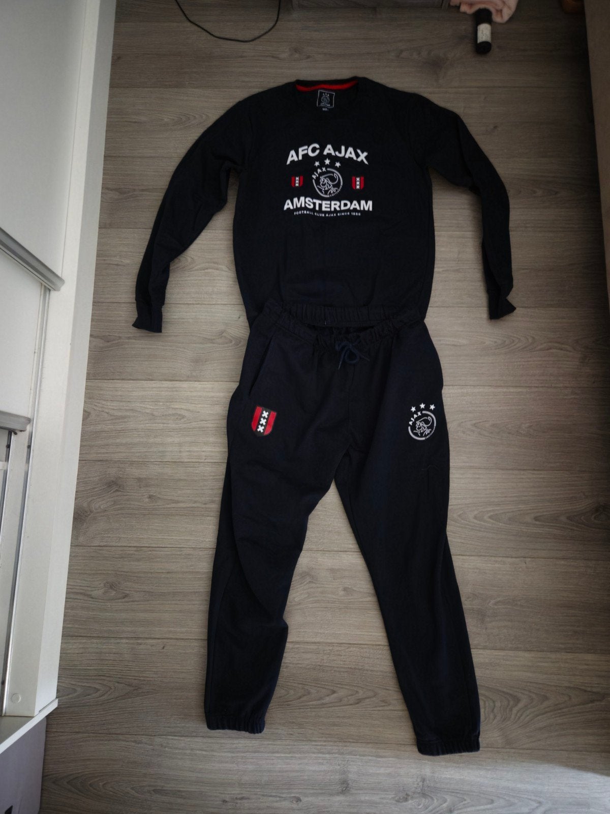 Mooi Ajax trainingspak maat L - Zo goed als nieuw, Kleding | Heren, Ophalen of Verzenden, Zo goed als nieuw, Ajax