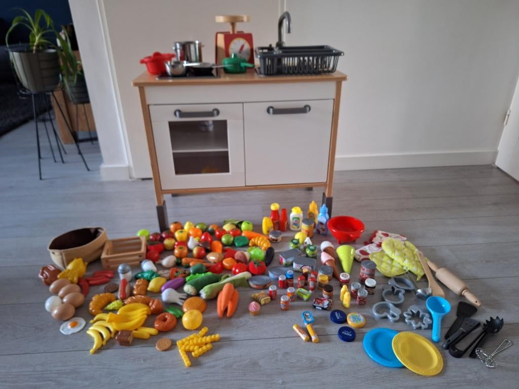 Ikea Duktig speelkeuken + heel veel accessoires, Ophalen of Verzenden, Zo goed als nieuw