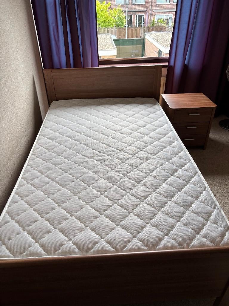 Seniorenbed electrisch 120*200, Ophalen, Verstelbaar, Bruin, Zo goed als nieuw