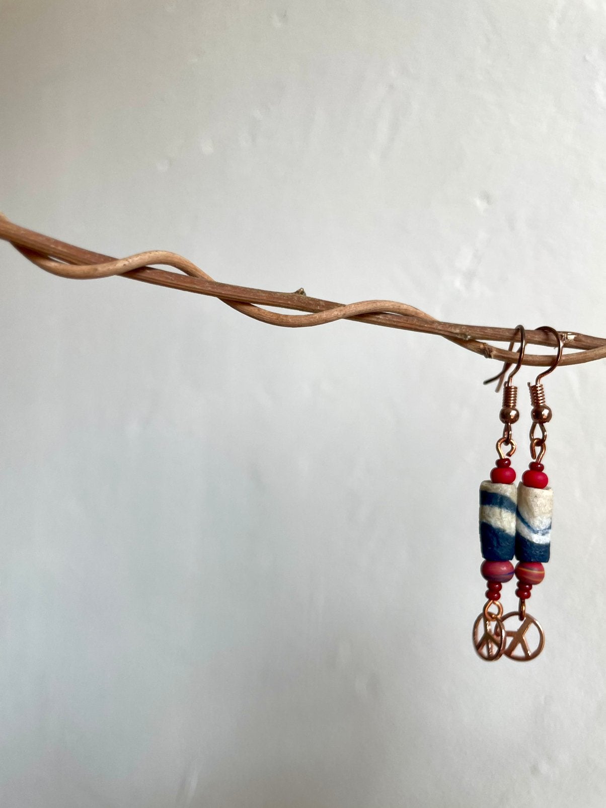 Afrikaanse kraal oorbellen, Sieraden, Tassen en Uiterlijk, Oorbellen, Hangers, Blauw, Nieuw, Ophalen of Verzenden