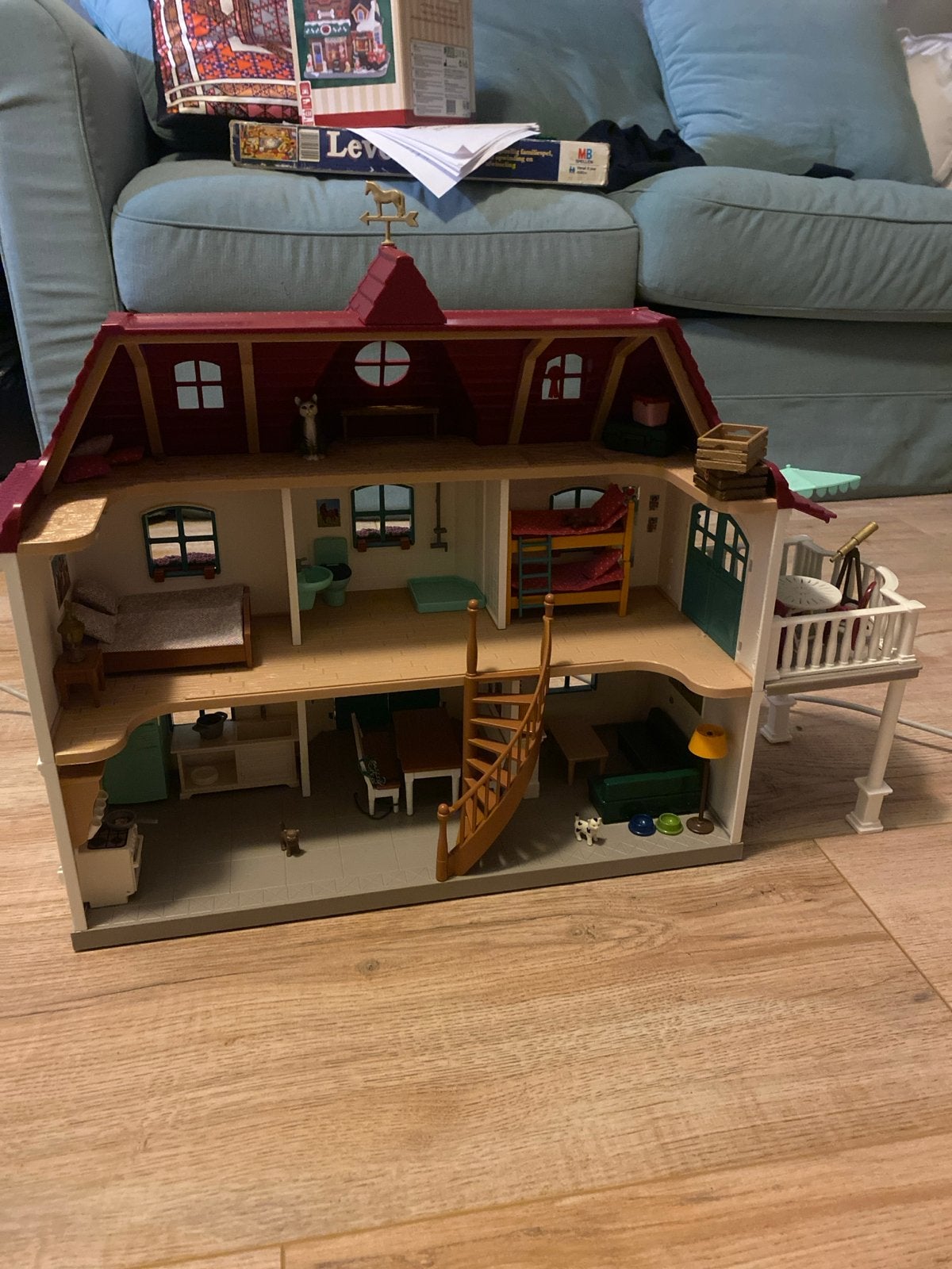 Groot Schleich huis met manege en accessoires, Ophalen of Verzenden, Zo goed als nieuw, Poppenhuis