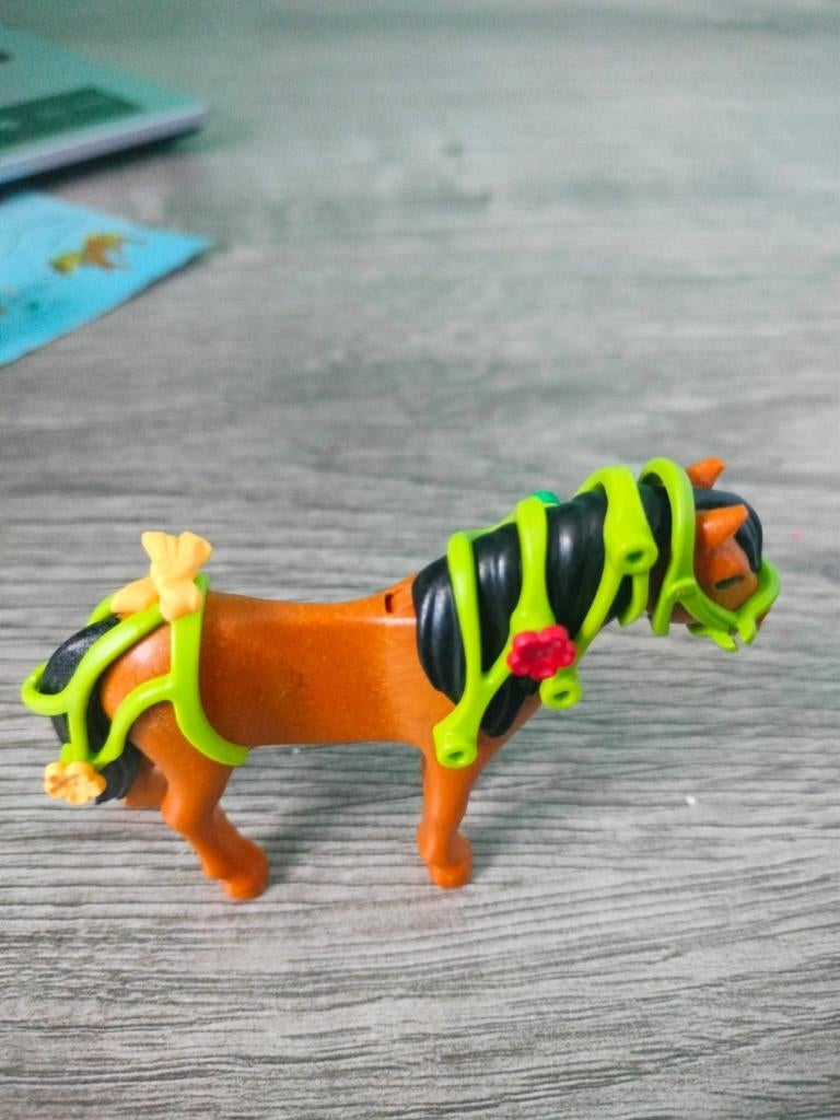 Playmobil 2 paarden met toebehoren, Ophalen, Zo goed als nieuw, Los playmobil