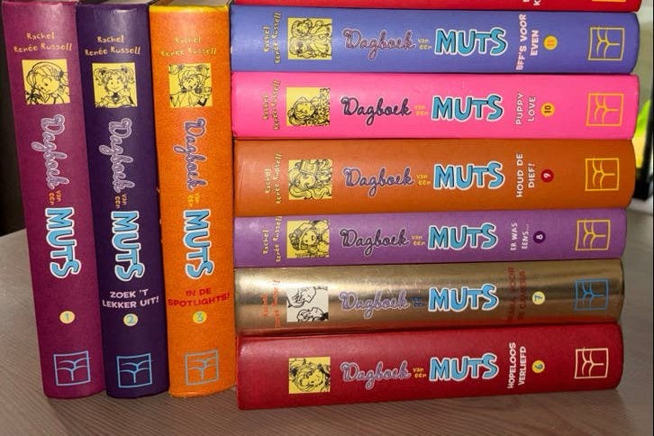 Dagboek van een muts - serie 1,2,3 en 6 t/m 11, Ophalen of Verzenden, Gelezen, Fictie