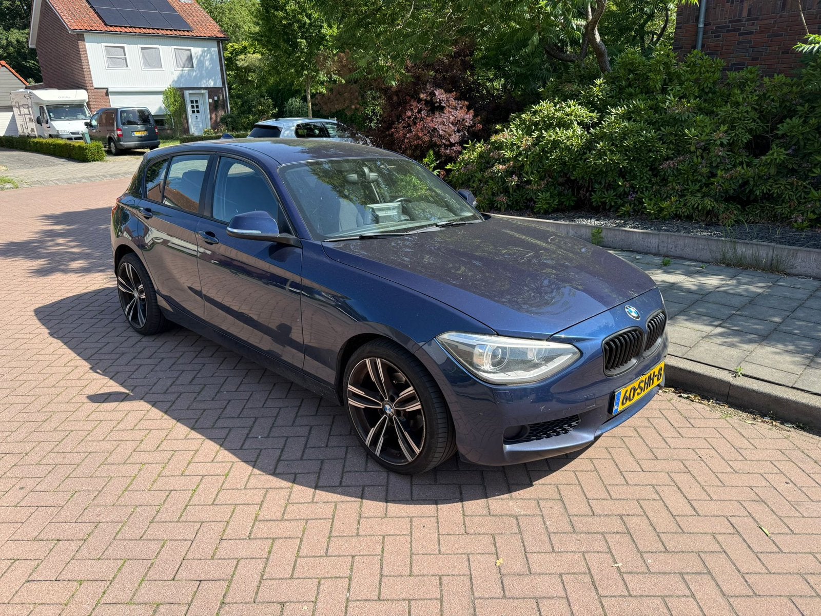 BMW 1-Serie 116I 2011 Blauw nieuw type nieuwe apk schade, 1-Serie, Zwart, 4 cilinders, Blauw
