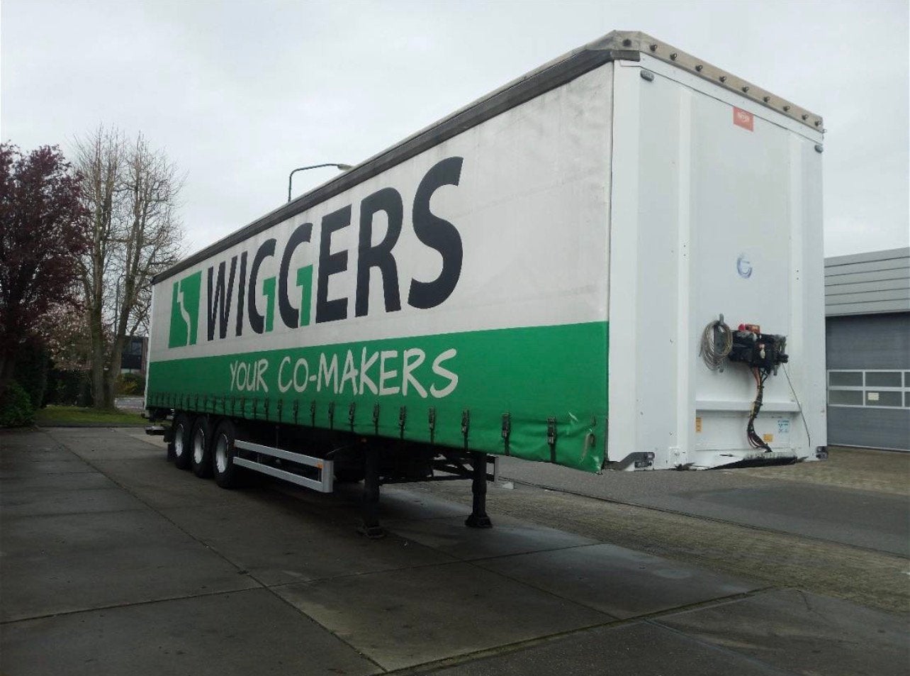 Pacton TXD3 schuifzeil oplegger met laadklep Dhollandia, 33 - 40 uur, Overige niveaus, Vanaf 10 jaar, Overige vormen
