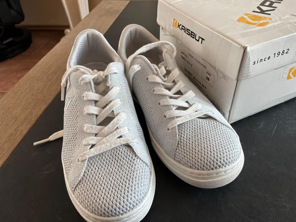 Nieuwe Skechers Air-Cooled Memory Foam sneakers maat 38, Kleding | Dames, Schoenen, Nieuw, Sneakers of Gympen, Wit, Ophalen of Verzenden