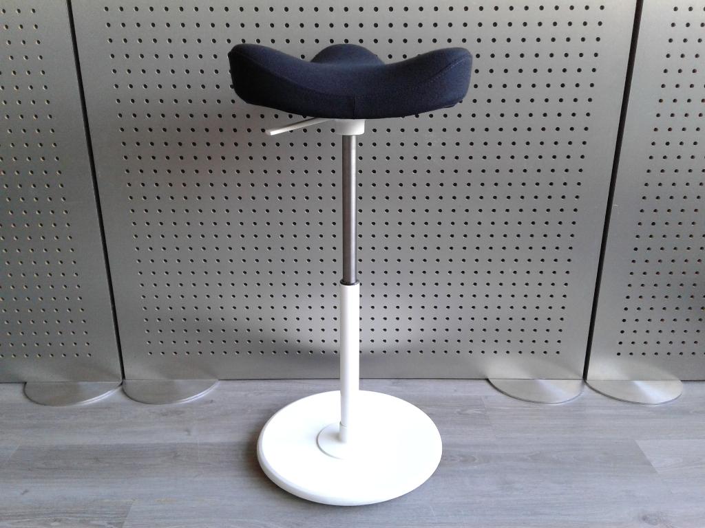 Variér (Stokke) Move (Medium) (Zwart), Nieuw!, Huis en Inrichting, Bureaustoelen, Nieuw, Bureaukruk, Zwart, Ergonomisch, Ophalen of Verzenden