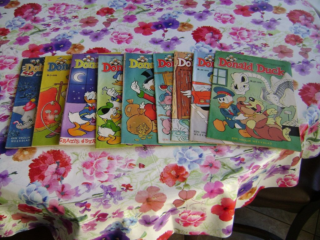 9 Donald Duck stripverhalen Nr. 51 van 1992 - Nr 27 van 1993, Meerdere stripboeken, Ophalen of Verzenden, Gelezen