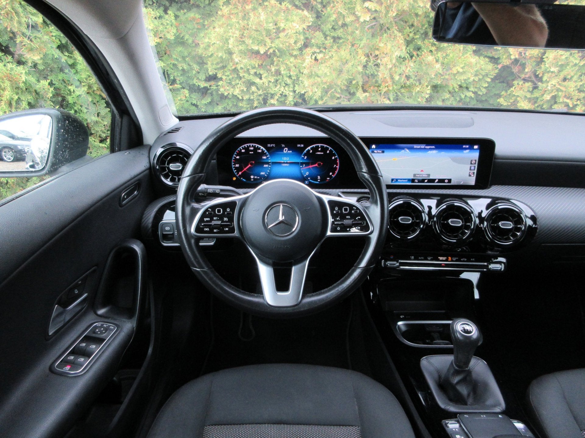 Mercedes-Benz A-klasse 160 Business Solution * Widescreen *, Voorwielaandrijving, Stof, Gebruikt, Euro 6