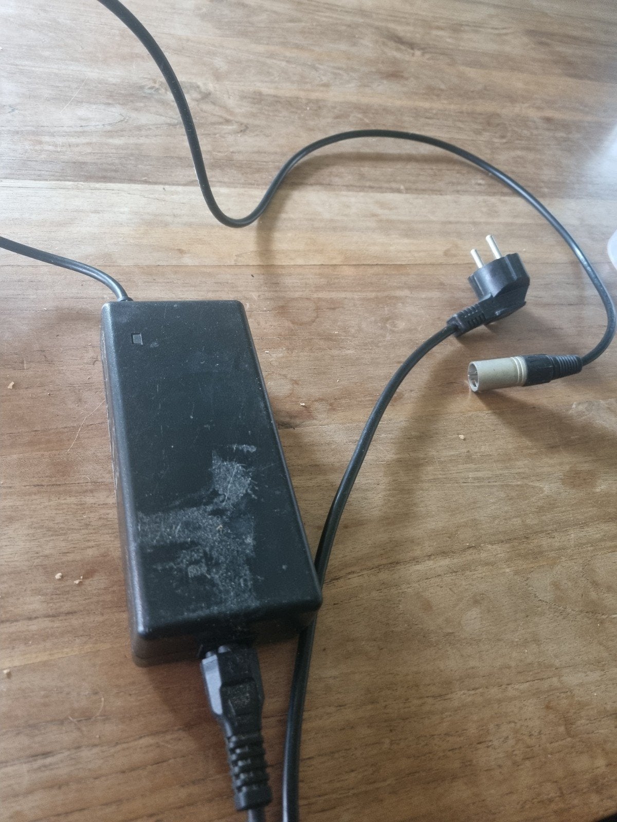 SANS Li-ion acculader 36V (SSL0084V42XH)
