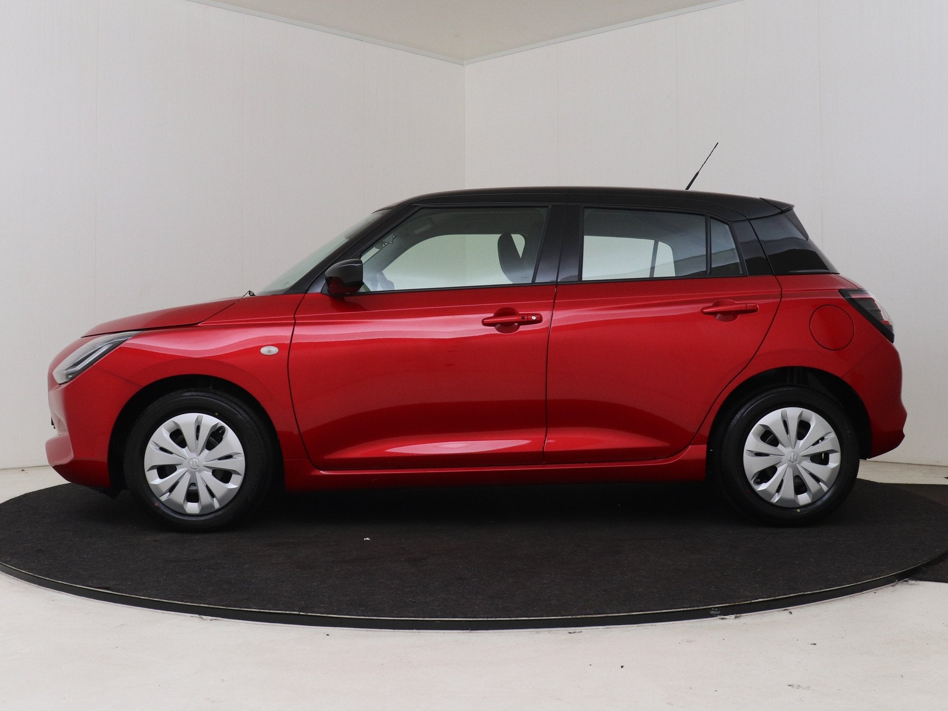 Suzuki Swift 1.2 Comfort Smart Hybrid | Smart Entry & Start, Auto's, Voorwielaandrijving, 12 maanden, Stof, Zwart