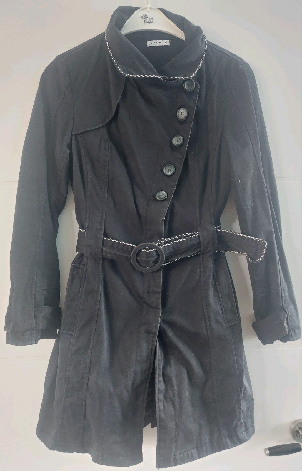 Nette zwarte damesjas maat M, Kleding | Dames, Jassen | Zomer, Zo goed als nieuw, Maat 38/40 (M), Zwart, Ophalen of Verzenden