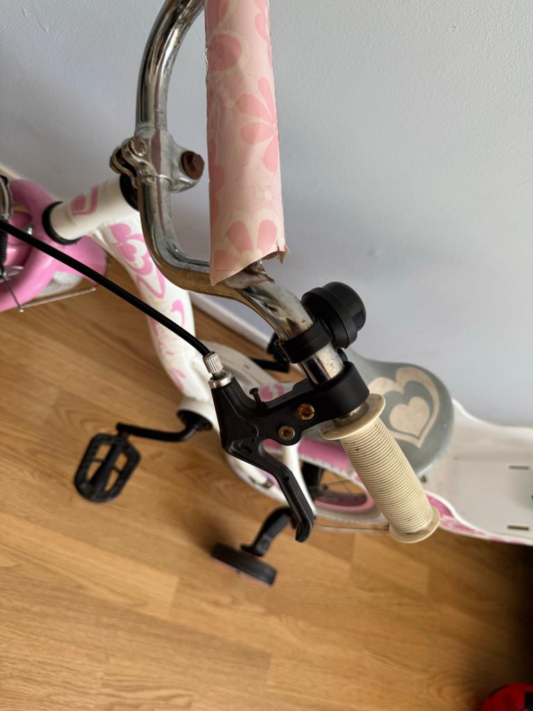 Roze met witte kinderfiets - Werkt uitstekend, Ophalen, Zijwieltjes, Velgrem, Minder dan 16 inch