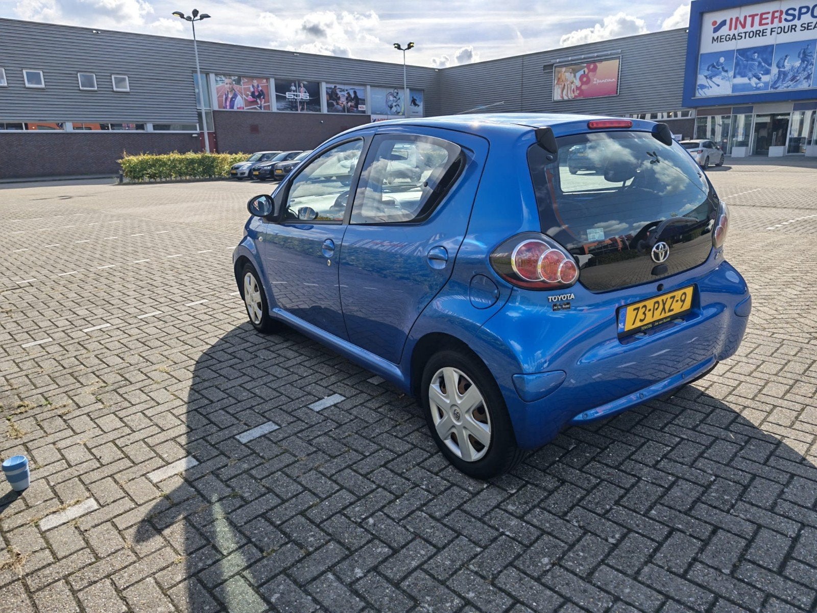 Toyota Aygo 1.0 12V Vvt-i 5DRS AUT 2011 Blauw, 68 pk, Origineel Nederlands, Particulier, 998 cc