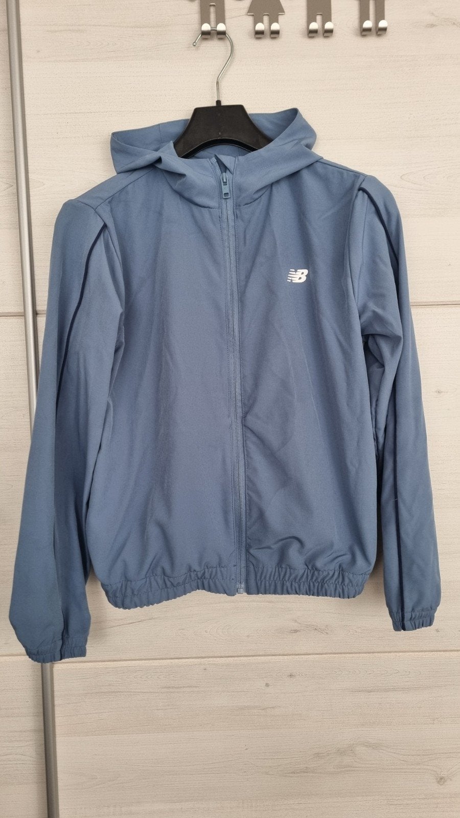 New Balance trainingspak (jas en broek) - Blauw, Jongen of Meisje, Ophalen of Verzenden, Zo goed als nieuw, Setje