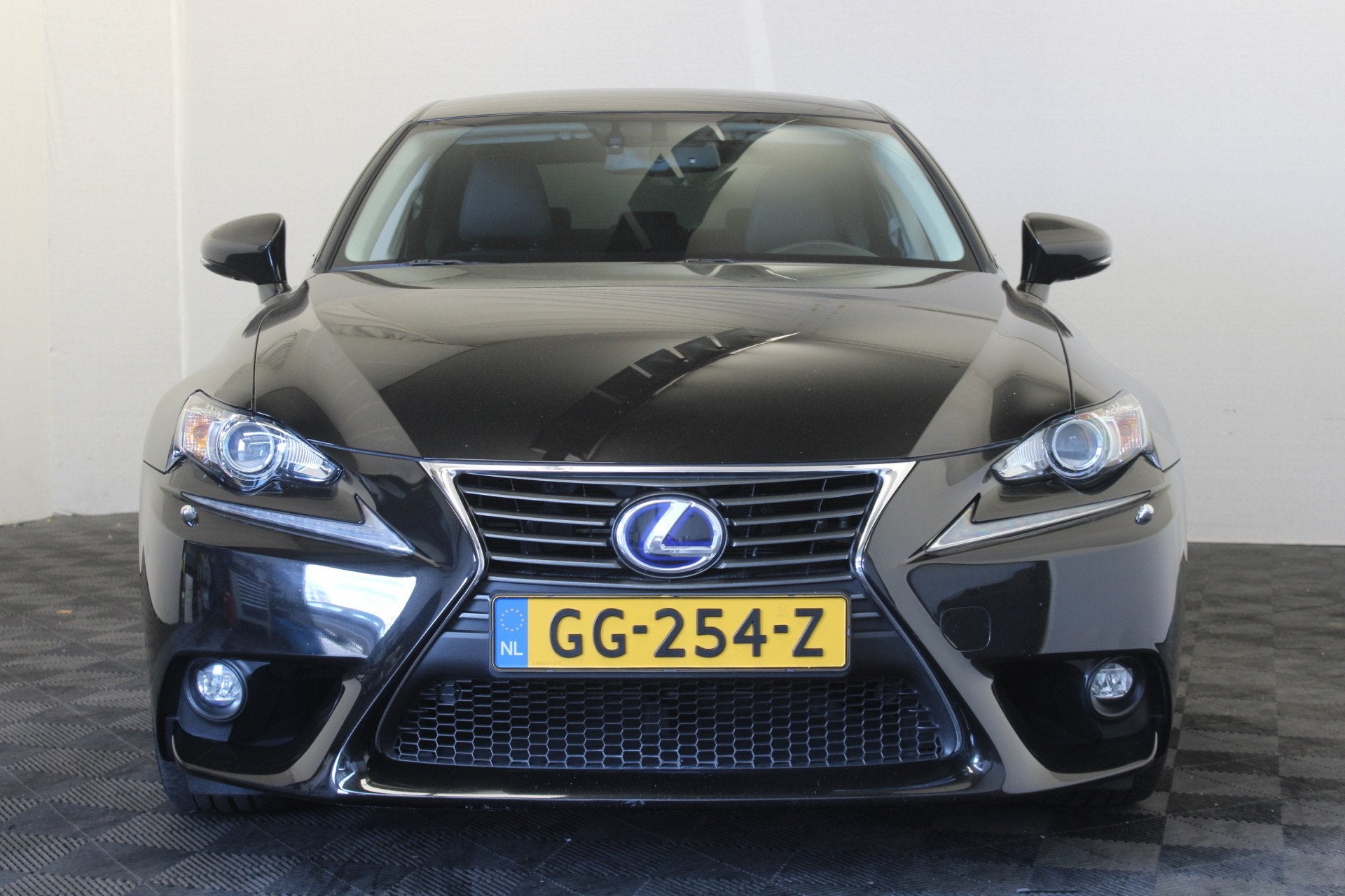 Lexus IS 300h Hybrid Sport Edition |Camera|Stoelverw.|Navi|, Automaat, Achterwielaandrijving, Gebruikt, Leder en Stof