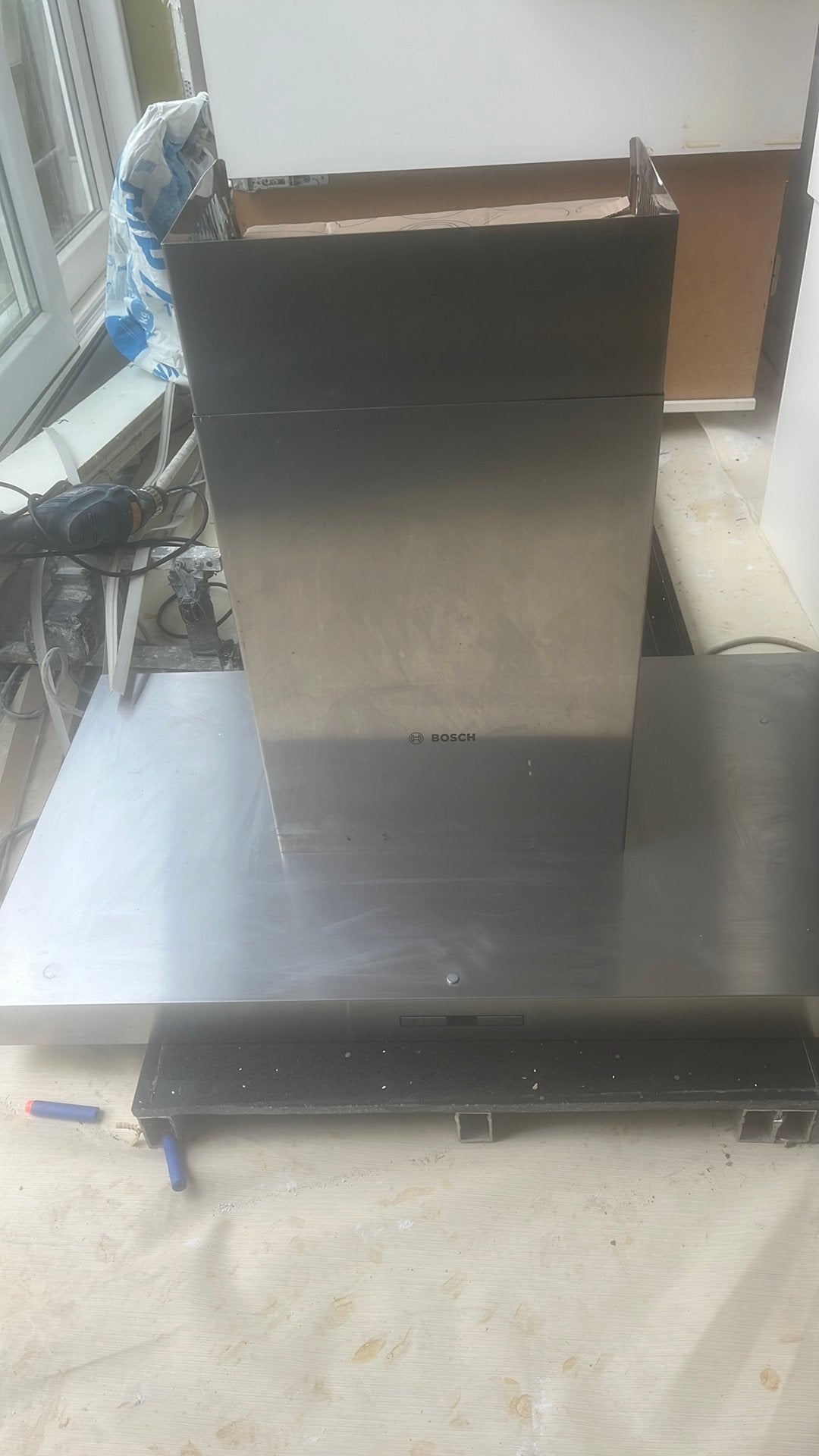 Gasfornuis 75 cm lang incl. Afzuigkap merk Bosch, Witgoed en Apparatuur, Ophalen of Verzenden, Zo goed als nieuw, 200 tot 400 m³ per uur