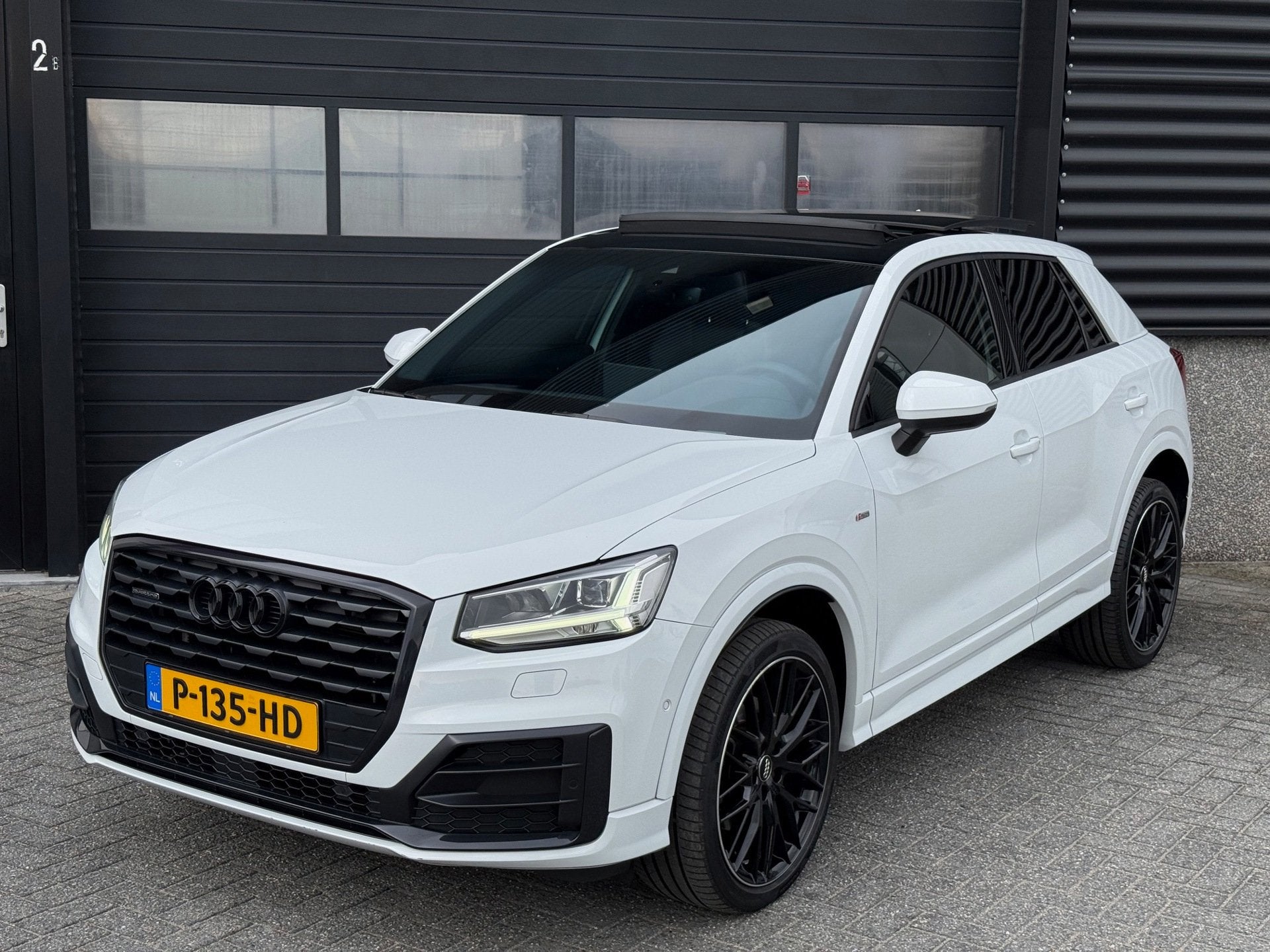 Audi Q2 2.0 TFSI quattro S-line Virtual Pano, Auto's, Automaat, Automatische klimaatregeling, Gebruikt, 1984 cc