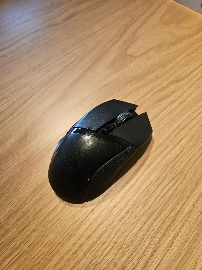 Razer Basilisk X Hyperspeed draadloze muis, Computers en Software, Muizen, Zo goed als nieuw, Muis, Rechtshandig, Draadloos, Gaming muis
