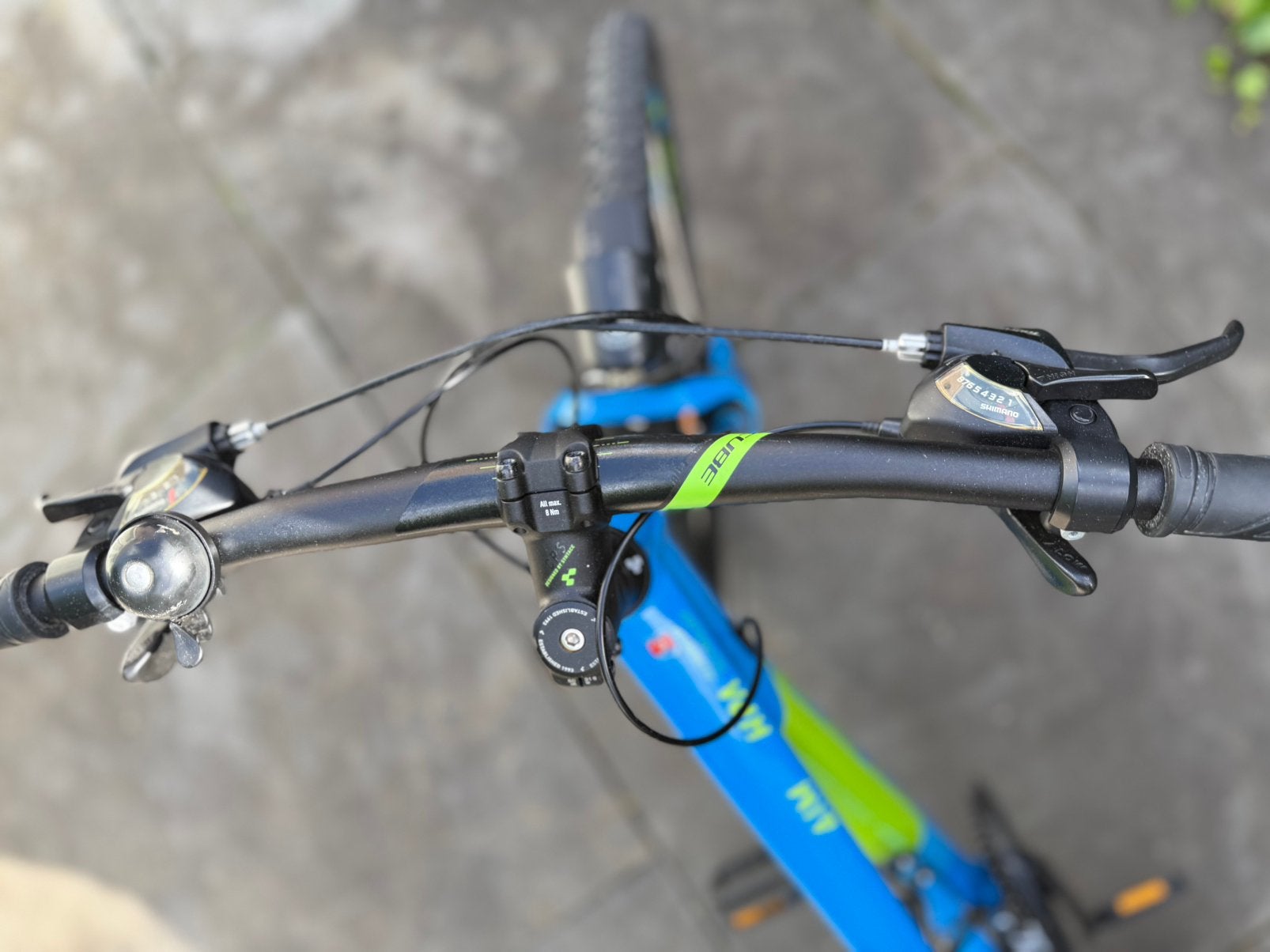 Foto 7 van CUBE Aim mountainbike blauw/groen – junior / kleine maat