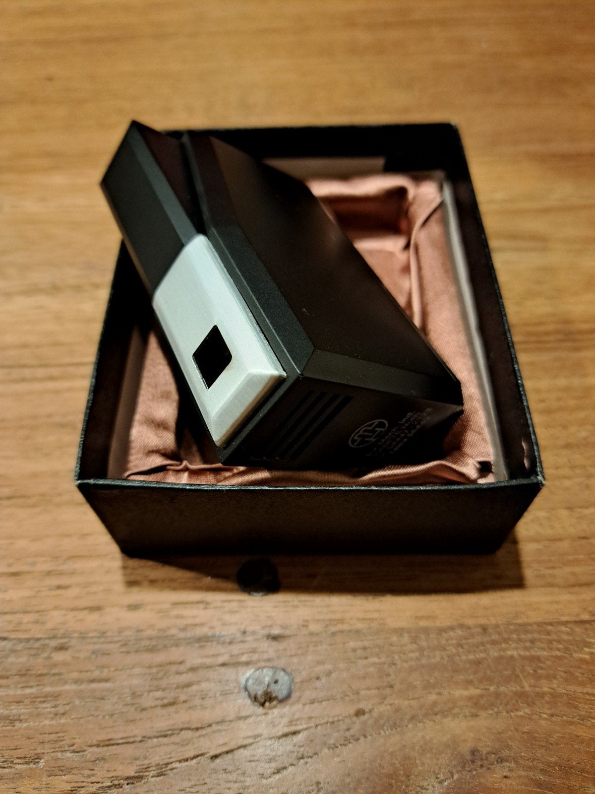 Vintage IPPAGAS Blacktronic Gasaansteker jaren 70/80, Ophalen of Verzenden, Zo goed als nieuw, Aansteker