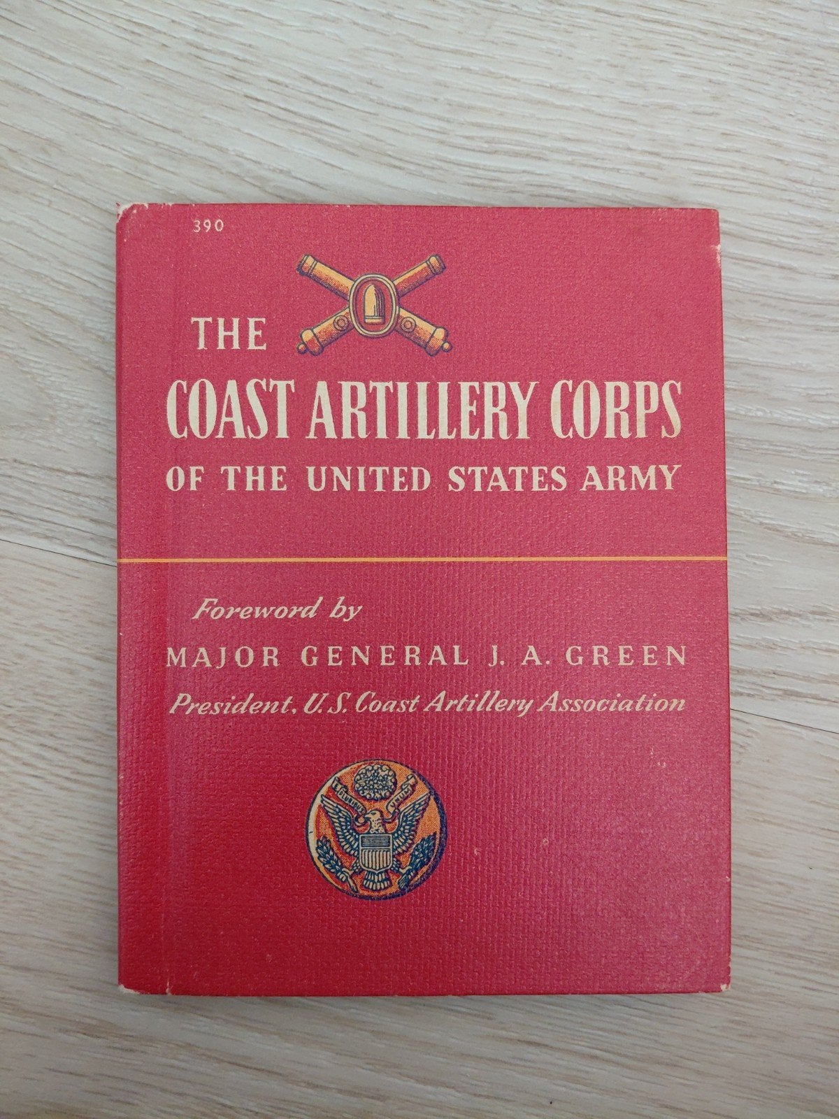 US army coaster artillerie corps book, Ophalen of Verzenden