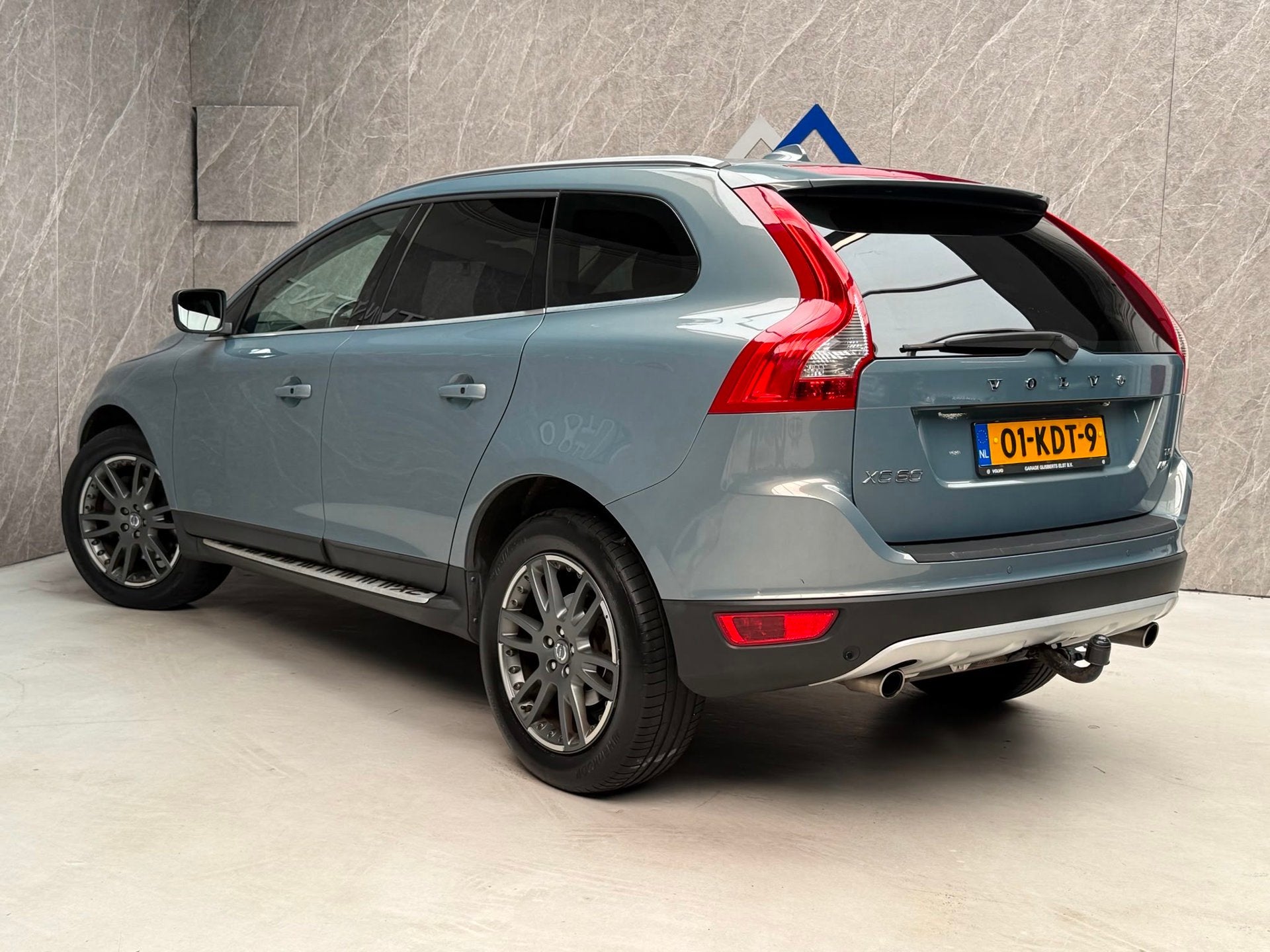 Volvo XC60 3.0 T6 AWD Summum / NAP / APK / YoungTimer, Auto's, Automaat, Gebruikt, 2000 kg, Blauw