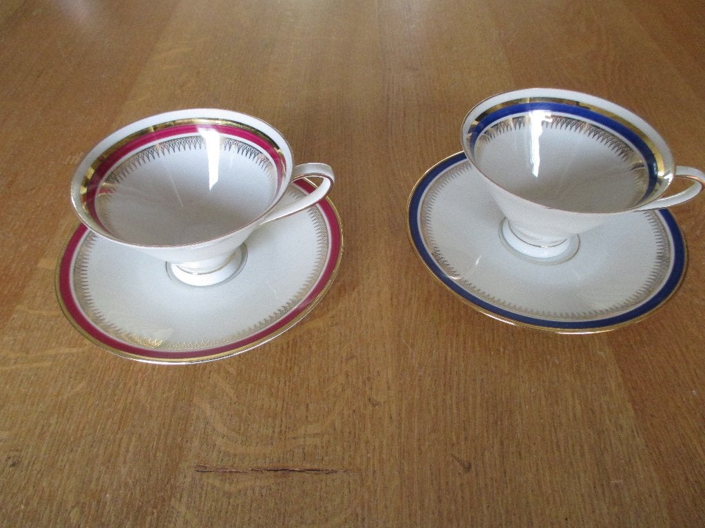 2 Kopjes met schotel "Johann Seltmann", Ophalen of Verzenden, Zo goed als nieuw, Porselein, Kop en/of schotel