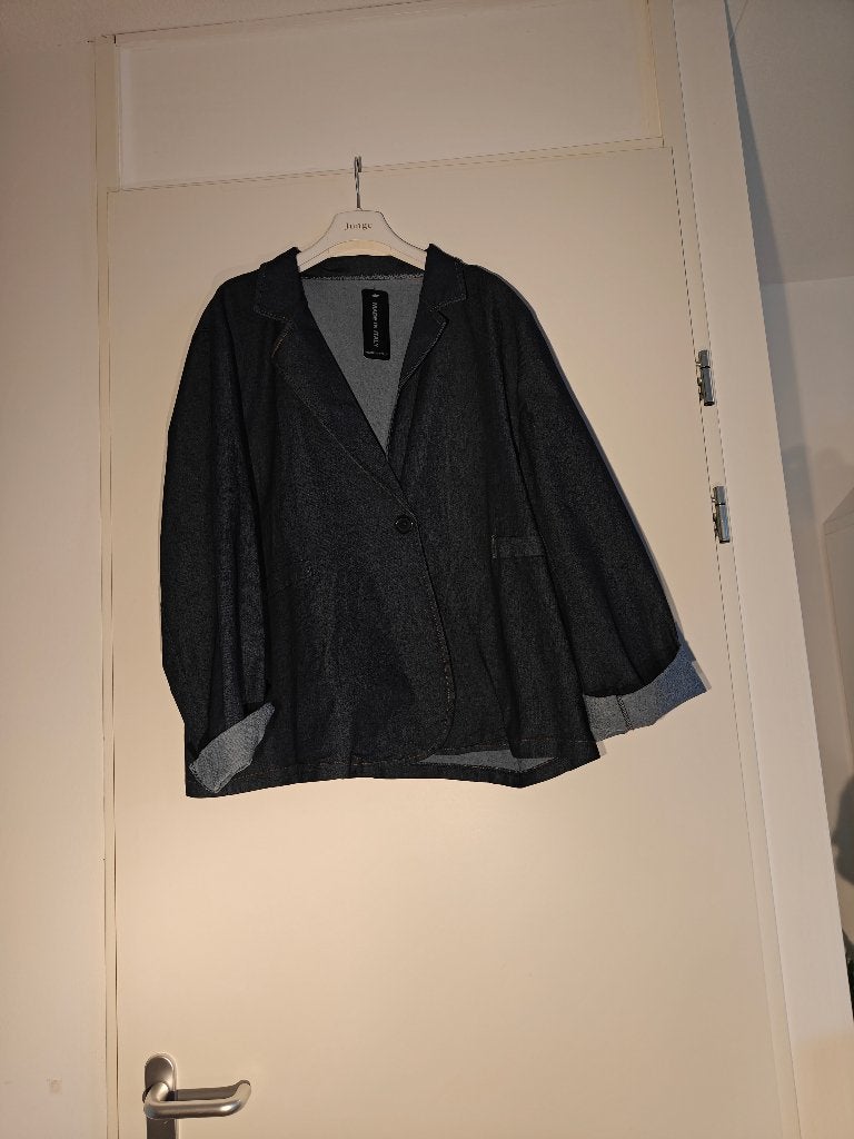 14. Curved Angels denim blazer / spijkerjasje donkerblauw, Ophalen of Verzenden, Zo goed als nieuw, Blauw, Jasje of Colbert