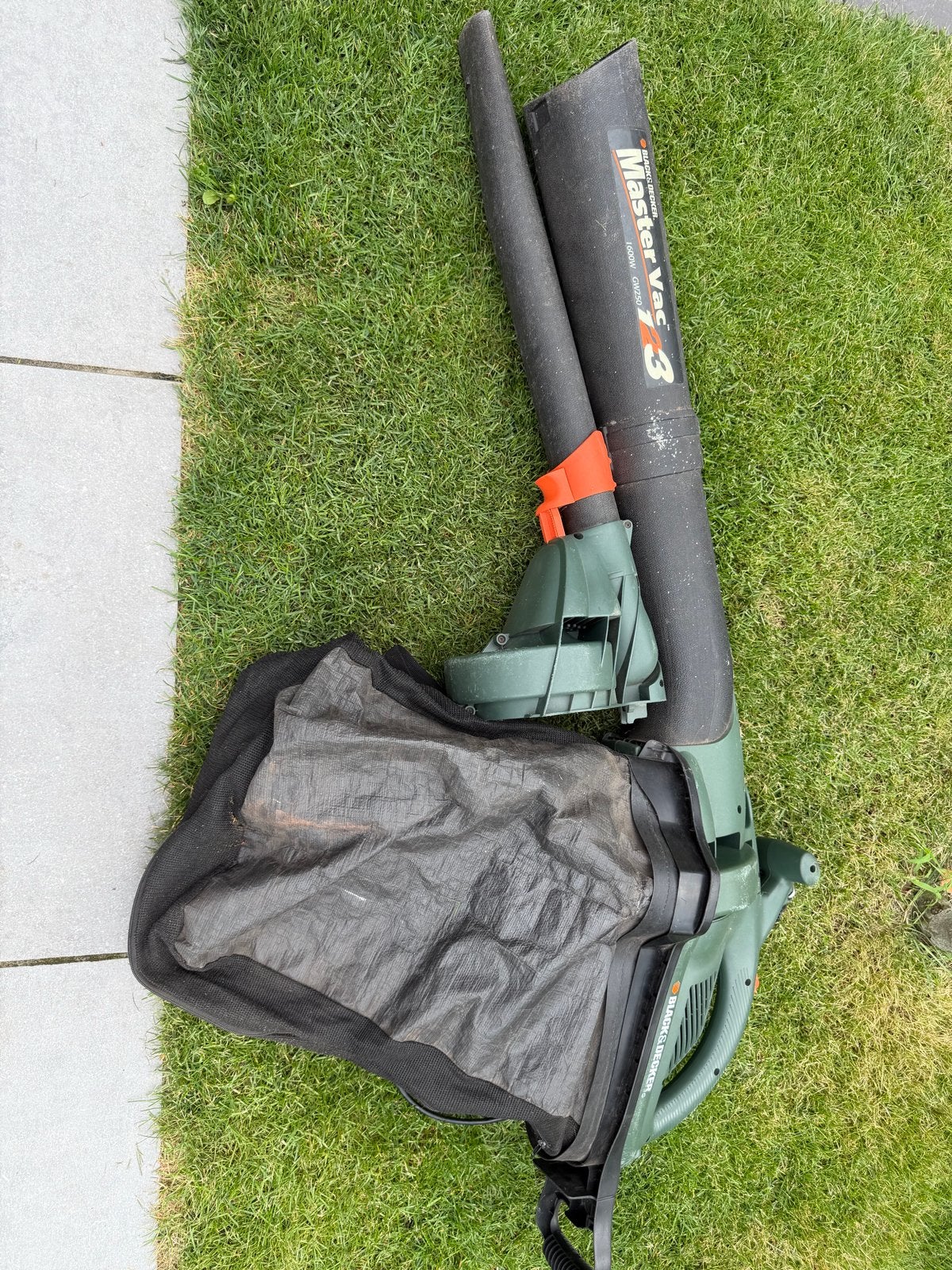 Black & Decker Master Vac T3 Bladblazer/Zuiger 1600W, Tuin en Terras, Ophalen, Gebruikt, Handgedragen, Met opvangzak