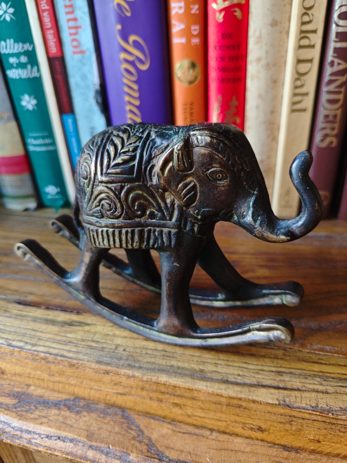Massief metalen olifant op schommels, India, Azië, Ophalen of Verzenden, Koper